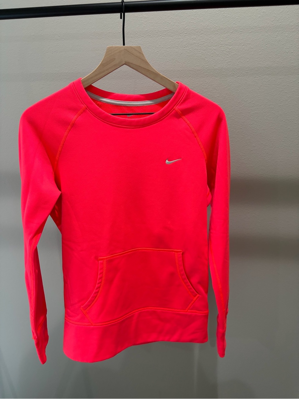 Nike Neon Coral Therma-FIT Fleece Pullover - Pink